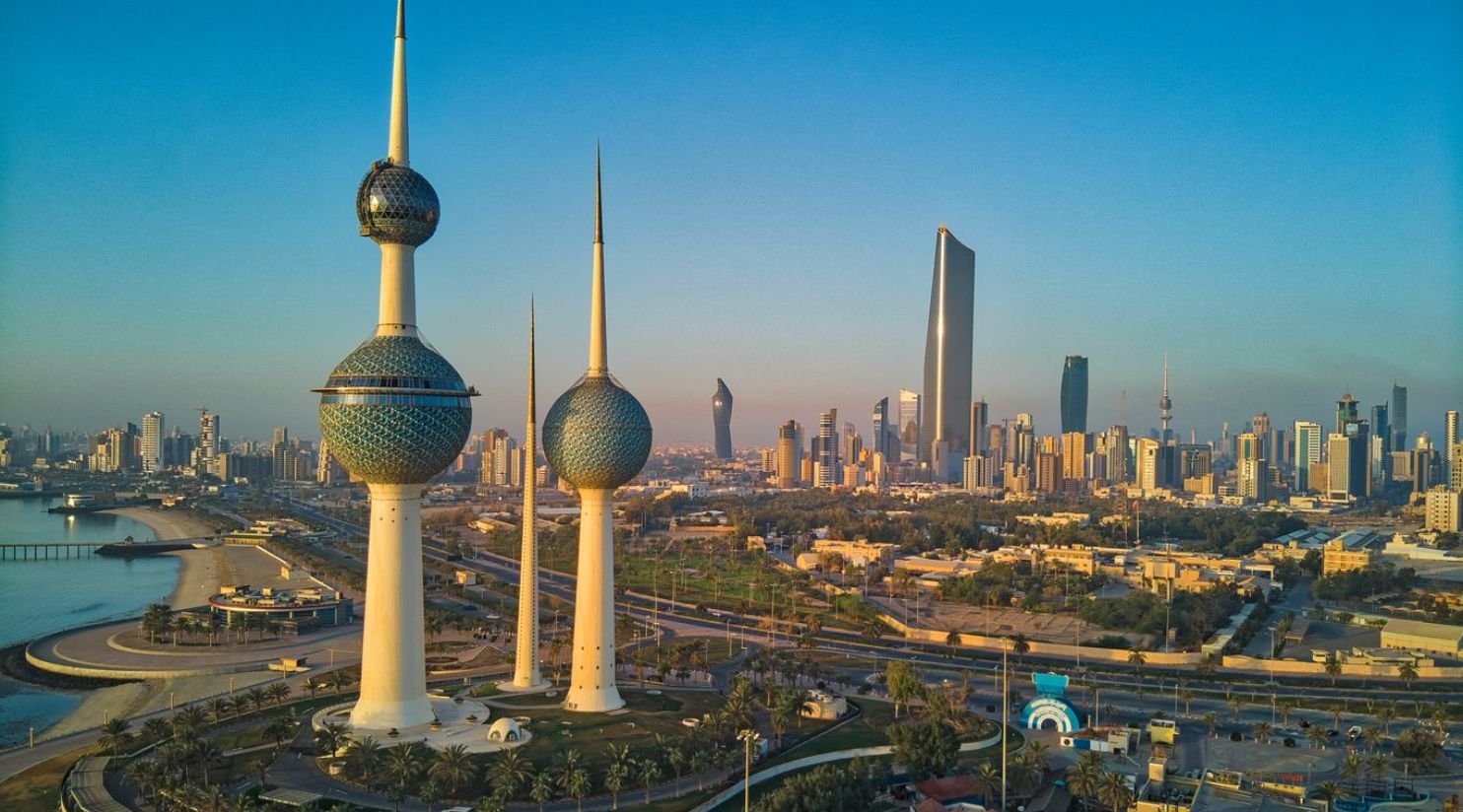 Four Kuwaiti security and emergency personnel killed while carrying out duties