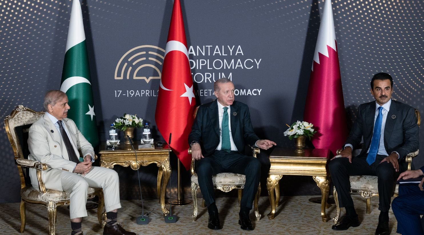 HH The Amir, Turkish President back Pakistan PM’s Iran peace efforts