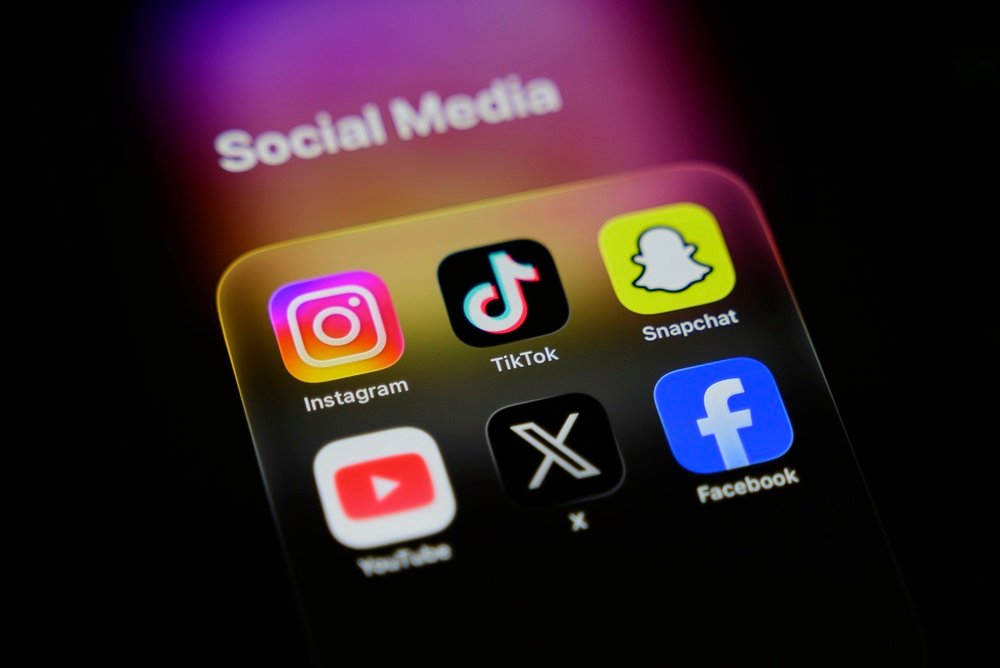 Facebook, Instagram and Messenger users report widespread global outage