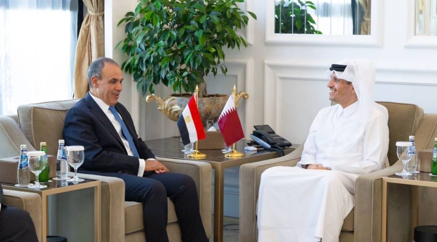 Prime minister meets Egyptian FM, expresses support for de-escalation efforts