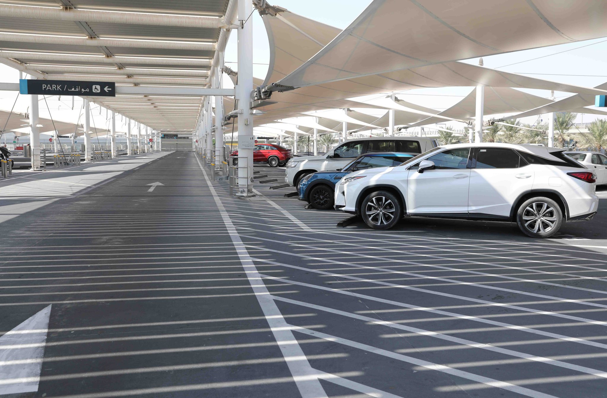 Parking in Doha: Zones, Fees & the Mawaqif App